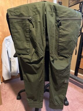 G-Star Olive Green Cargo Pants with Zip Pockets